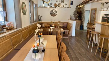 Unser gemütliches und modern eingerichtetes Restaurant am Campingplatz