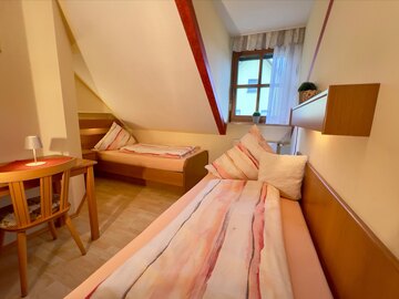 kleines Schlafzimmer Fewo 1