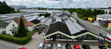 Luftbild mit Eingangsbereich der Gärtnerei Götz in Bindlach