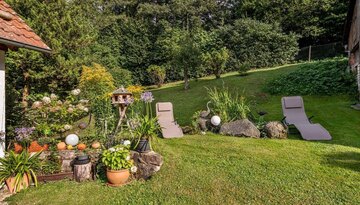 Unser Garten - perfekt zum Relaxen im Grünen