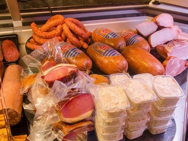 Fleisch- und Wurstspezialitäten in unserer Metzgerei in Wonsees
