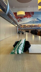 Plätze direkt am Running Sushi