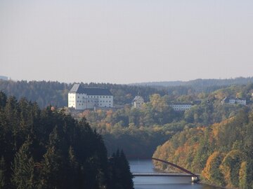 Schloss Burgk mit Eisbrücke